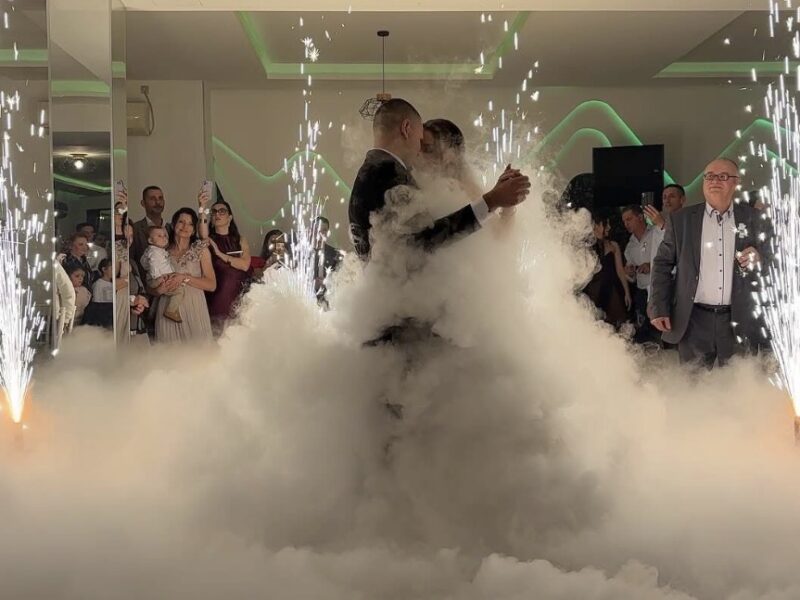 Bloom Room - Party effects