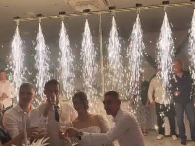 Bloom Room - Party effects